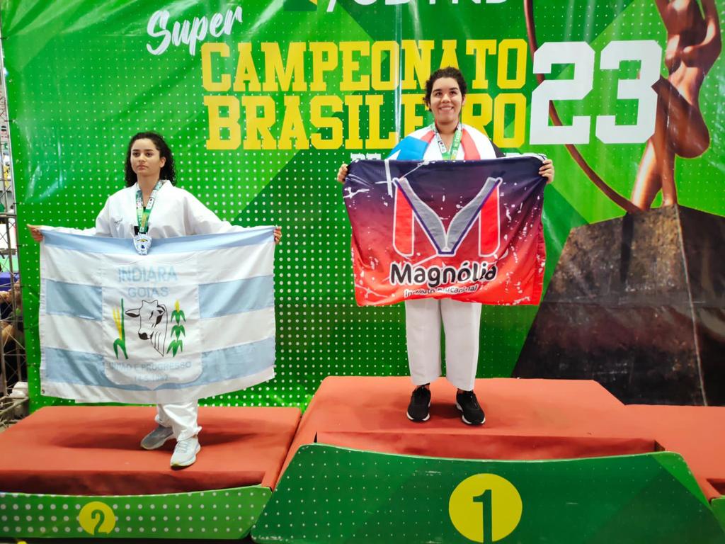 Aluna da Escola Magnólia: Déborah Rocha de 16 anos campeã do Campeonato Brasileiro