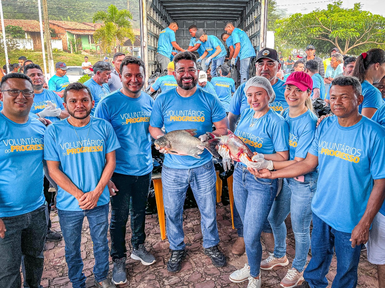 Prefeitura de Peritoró entrega doze toneladas de peixes à população durante a Semana Santa