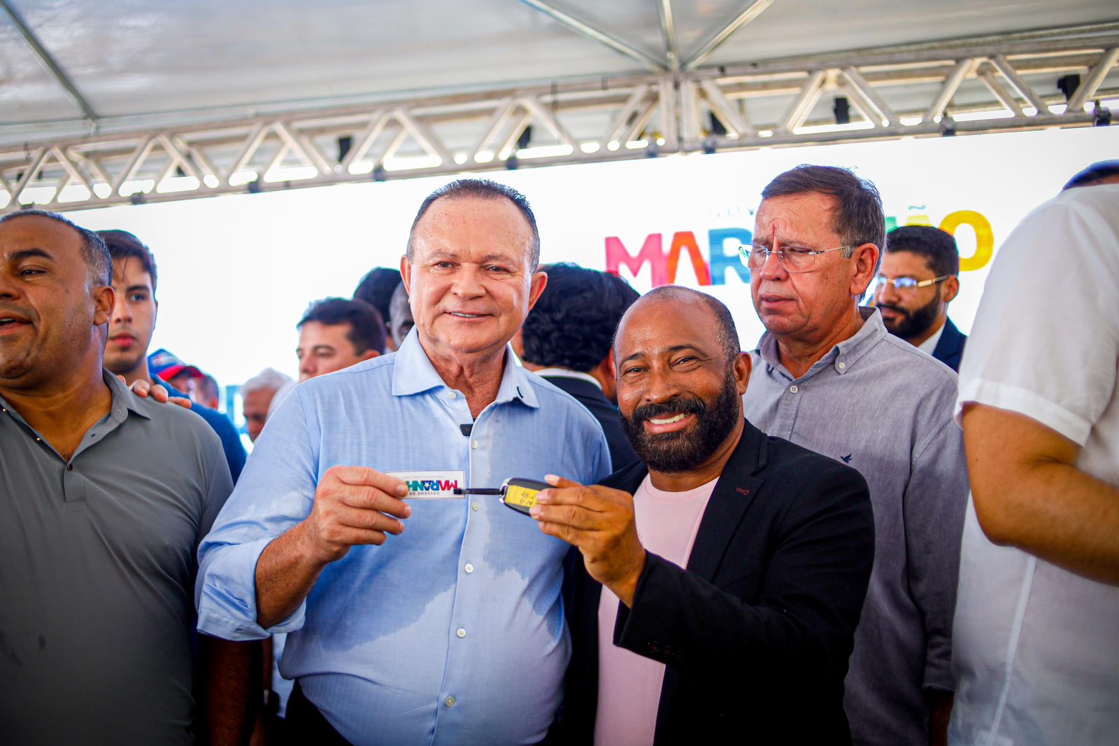 Prefeito Heliezer do Povo participa da entrega de reforços na saúde e segurança de Peri-Mirim