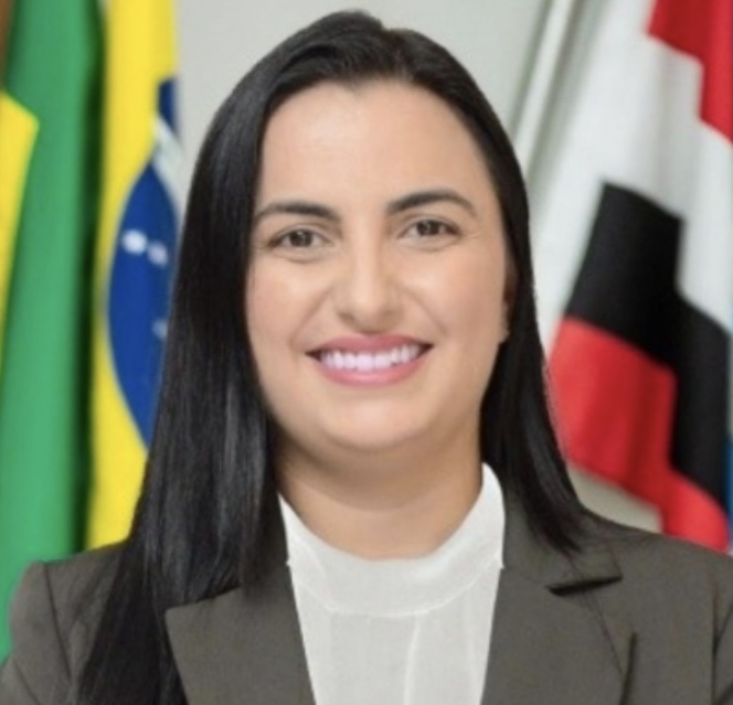 Thuany Costa: Um Mandato de Escuta, Ação e Solidariedade em São João dos Patos