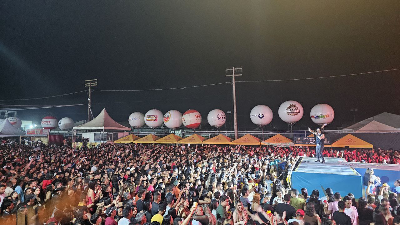 Kleber Tratorzão entrega festa grandiosa e movimenta São Domingos com Festival do Abacaxi