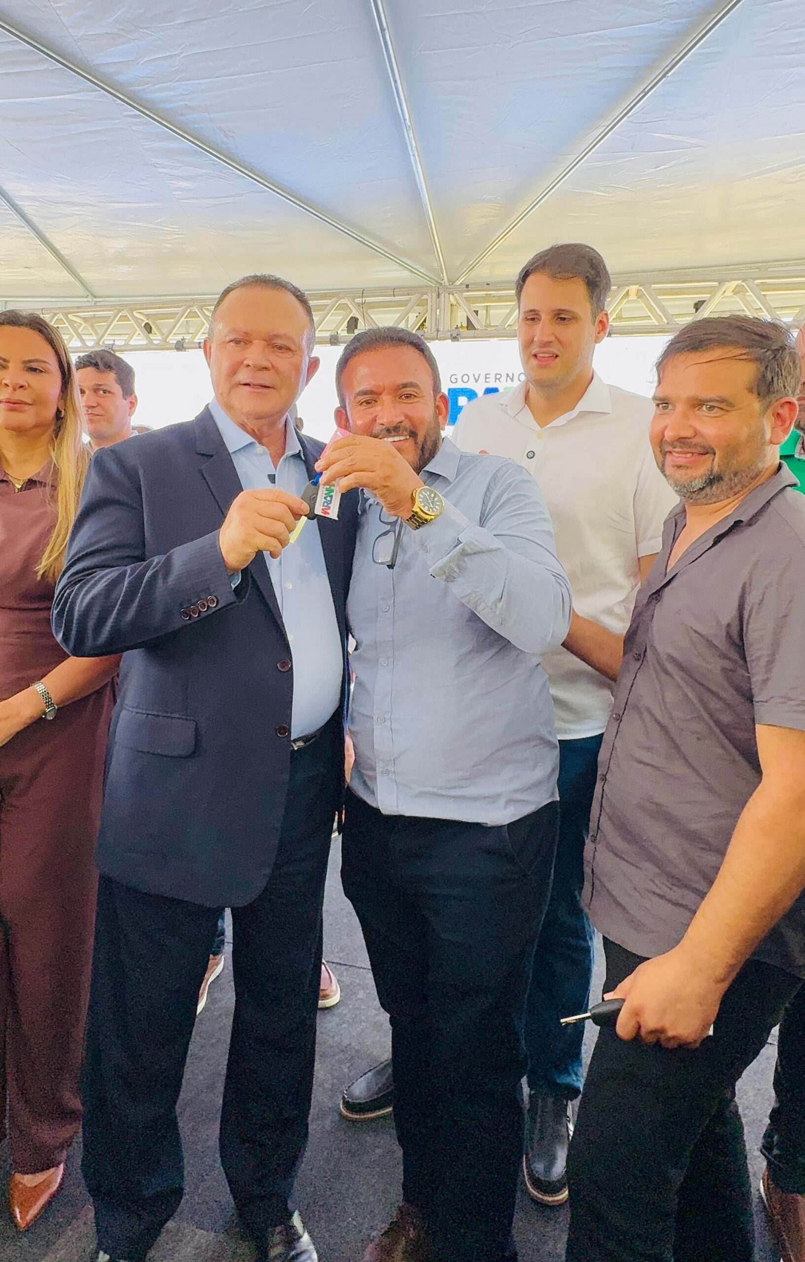 Prefeito Antonio Coelho Recebe Ambulância para Reforçar a Saúde em Sítio Novo