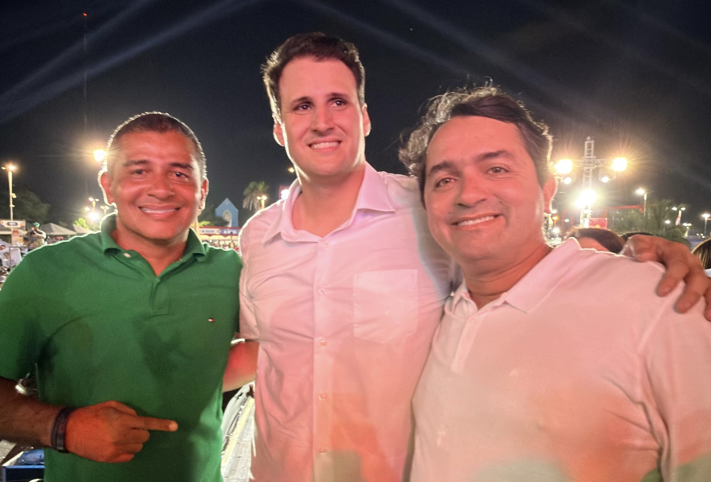 Junior Lourenço participa da maior convenção da história do Maranhão e oficializa sua candidatura para o seu terceiro mandato pelo MDB